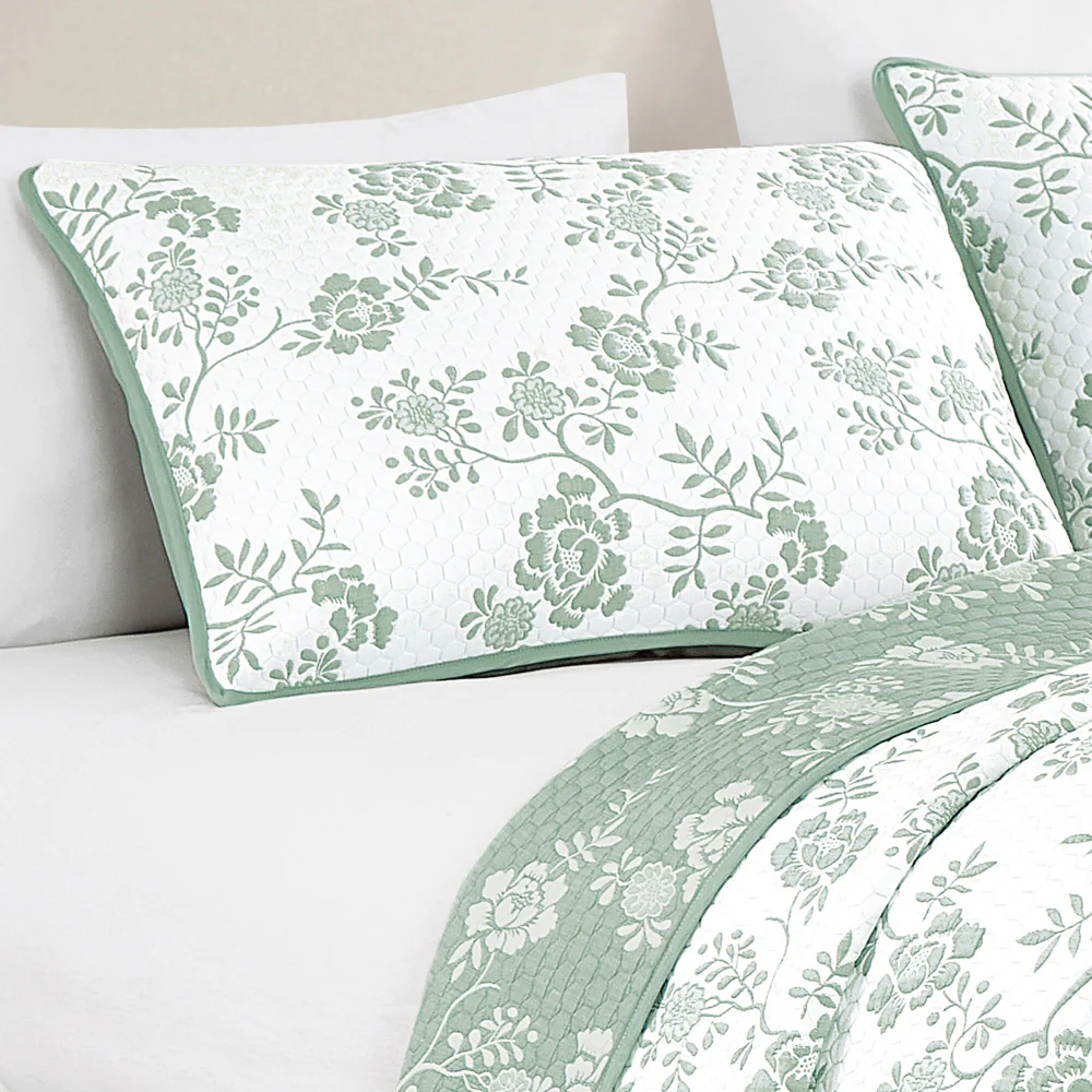 Elight Home Ratna Queen Size (3-Piece) Comforter Set - White/Green - Image 2