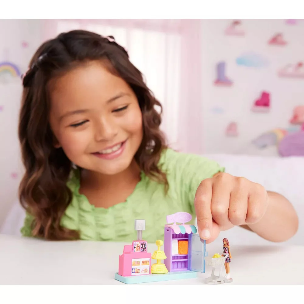 Barbie Mini Barbieland Collectible Supermarket Playset with 1.5" Barbie Doll - Image 5