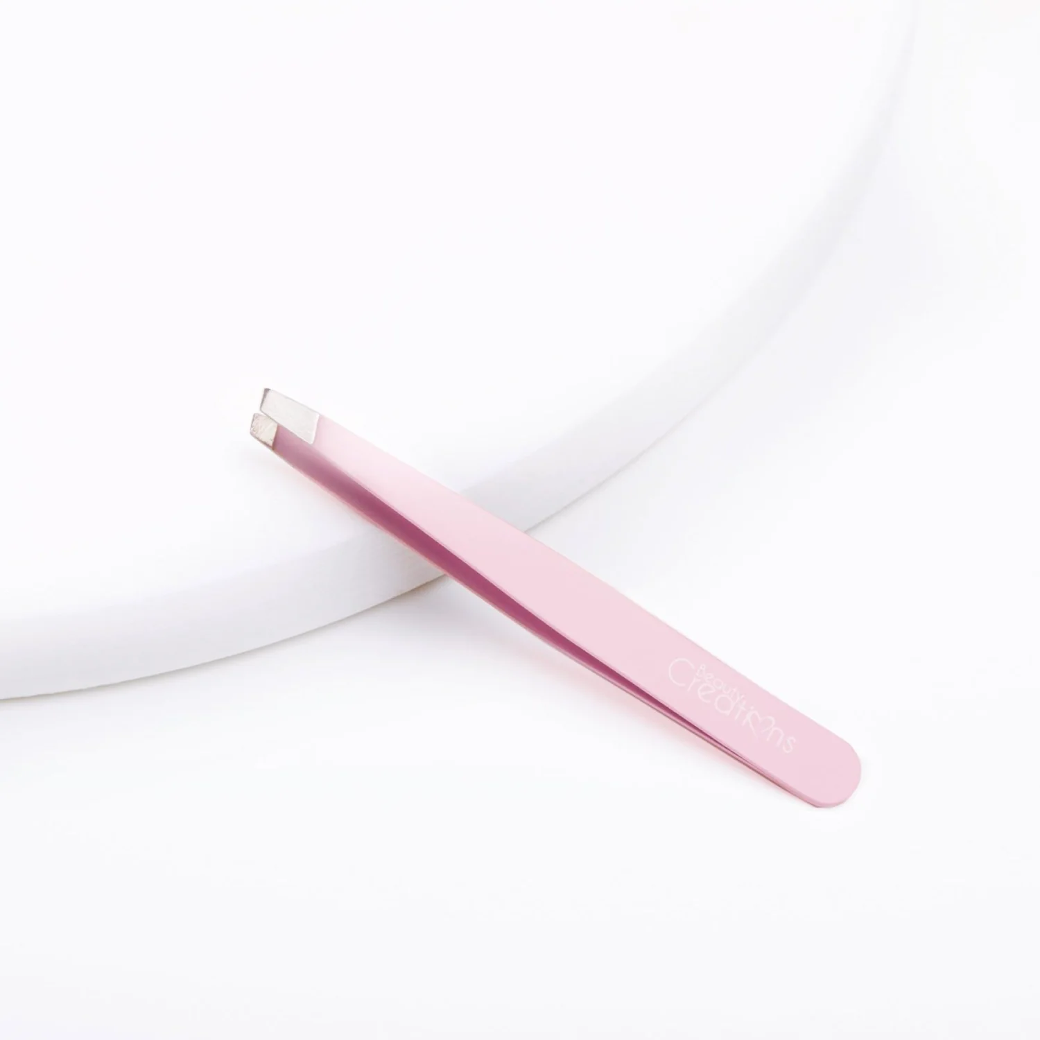 Beauty Creations Eyebrow Tweezer - Light Pink - Image 3