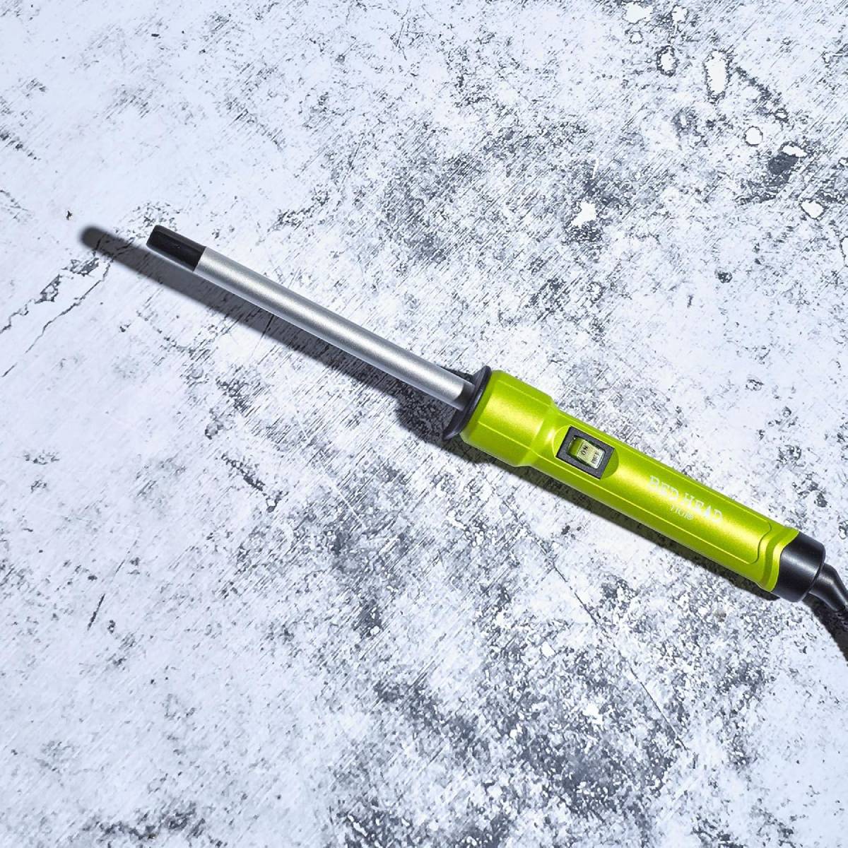 Bed Head BH391N1 Curlipops Skinny Pop Styling Iron with Protective Glove - Neon Yellow - Image 6