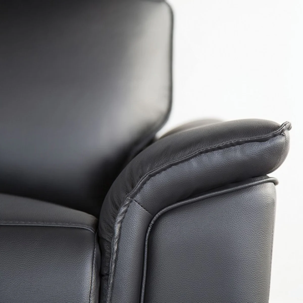 Bienne 62.5" Loveseat Manual Recliner with Flared Padded Arms by Furniture of America - Black - Image 3