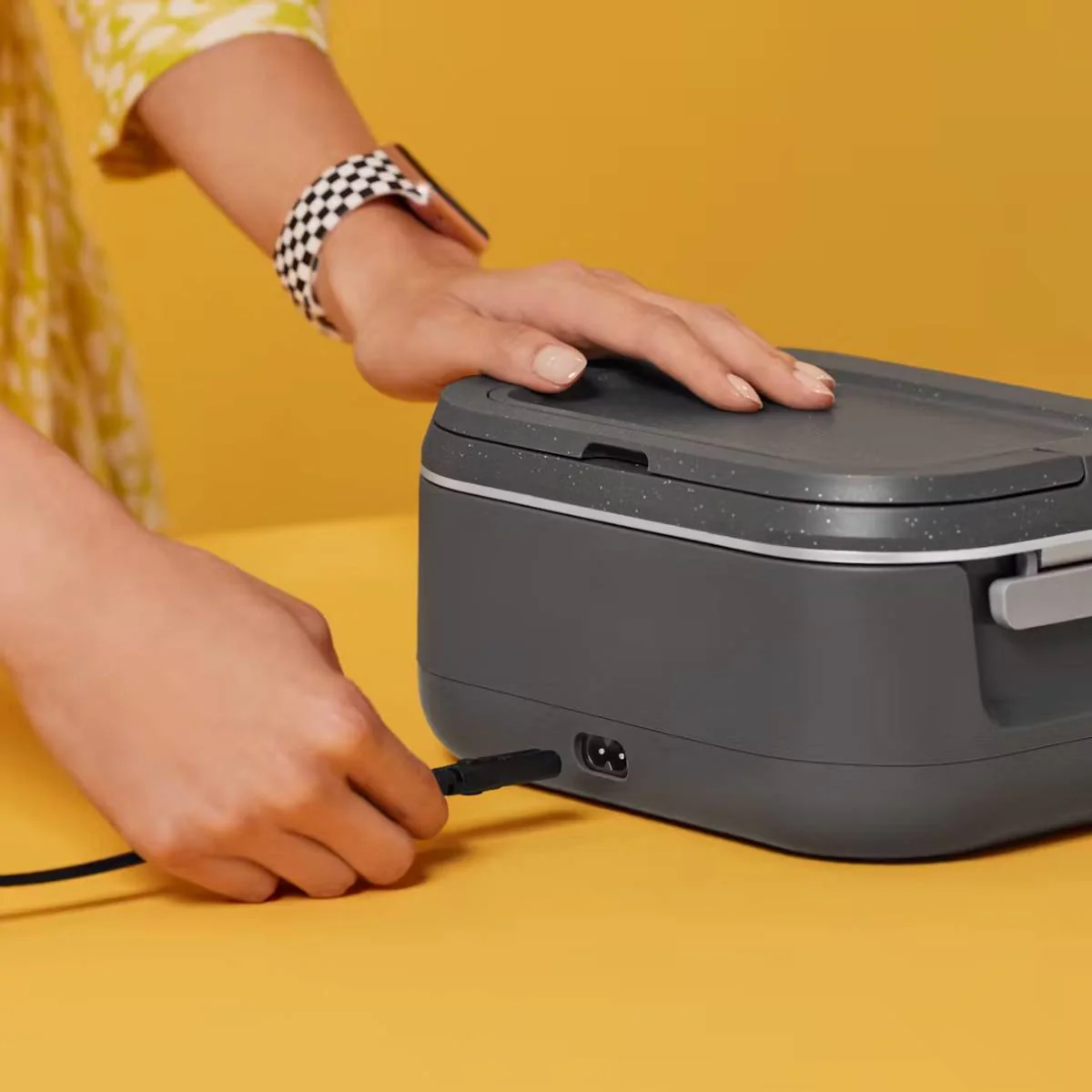 Crock-Pot Go Electric Lunch Box with Detachable Cord- Mussel Gray - Image 5