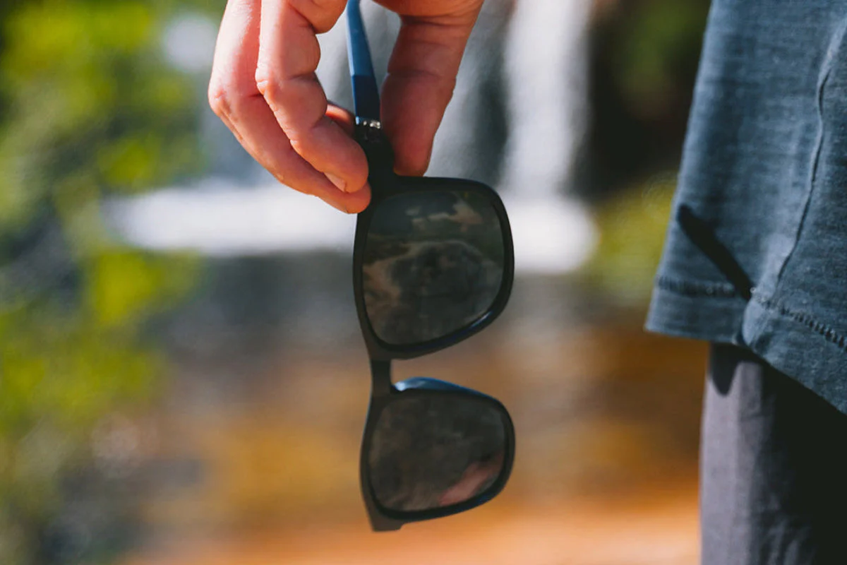 Floaties XL - Matte Black - Jet Black Lens Polarized - Image 2
