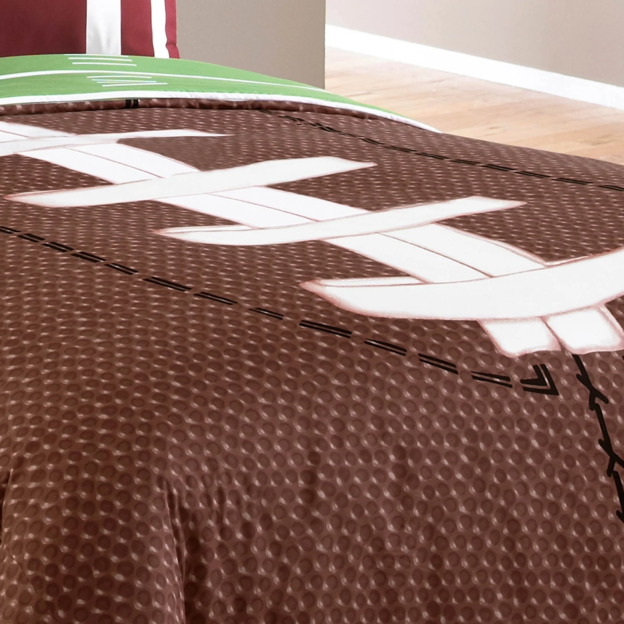 Hallmart Collectibles Field Goal 6-Piece Full Comforter Set - Image 4