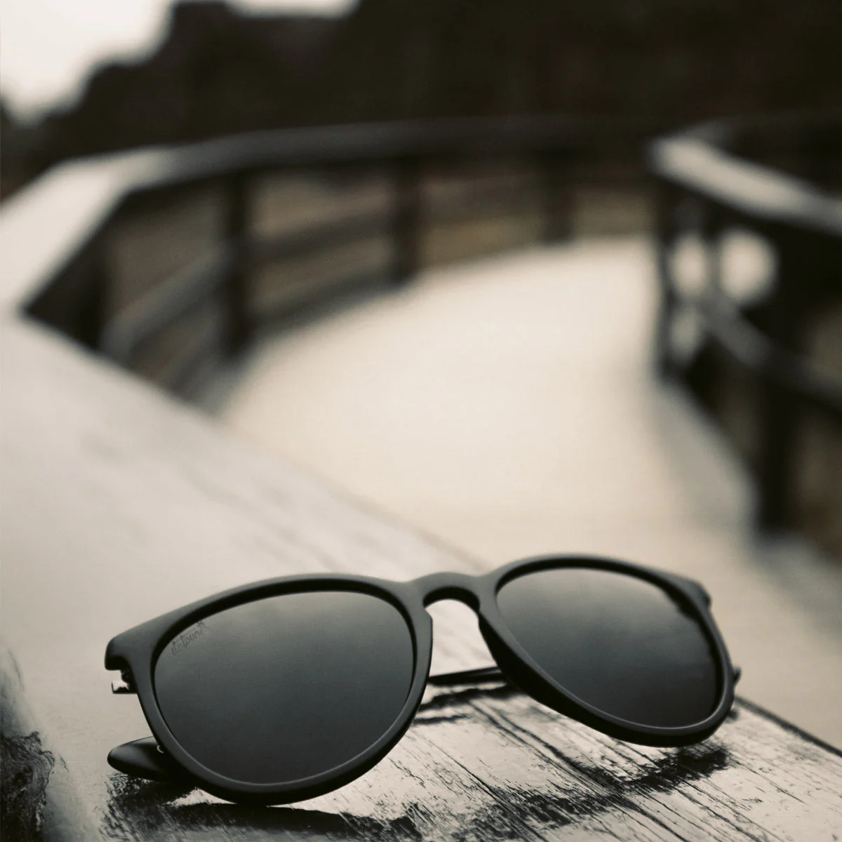 Hurricane - Matte Black - Jet Black Polarized - Image 3