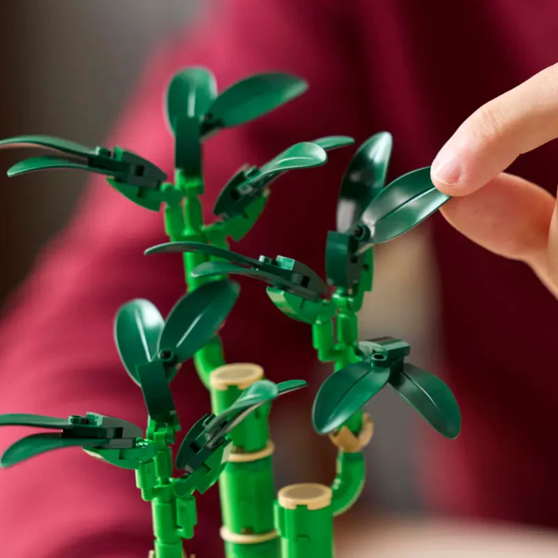 LEGO Botanicals Lucky Bamboo Building Toy (325-Pieces) - Image 7