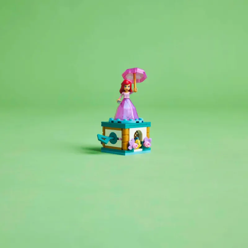 LEGO Disney Princess Twirling Ariel Building Toy Set (93-Piece) - Image 9