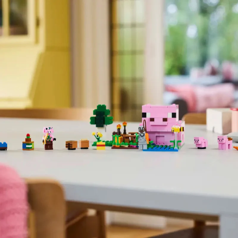 LEGO Minecraft The Baby Pig House Building Toy Set (238-Pieces) - Image 9