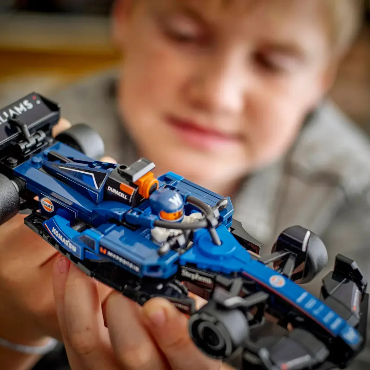 LEGO Speed Champions Williams Racing FW46 F1 Race Car Building Toy Set (263-Pieces) - Image 7