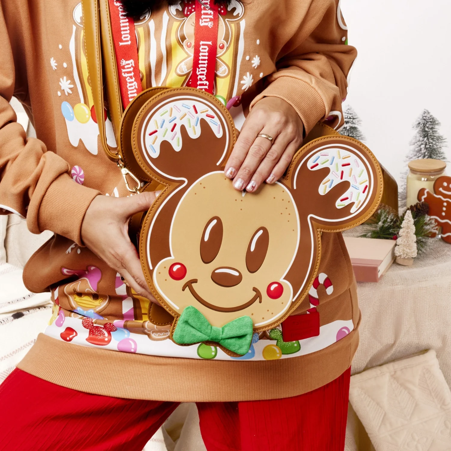 Loungefly Disney Mickey & Minnie Gingerbread Cookie Crossbody Bag - Image 6