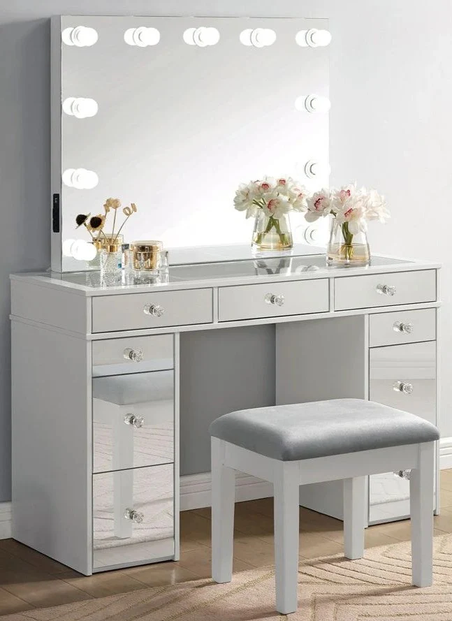 Margret Vanity Set - Image 4