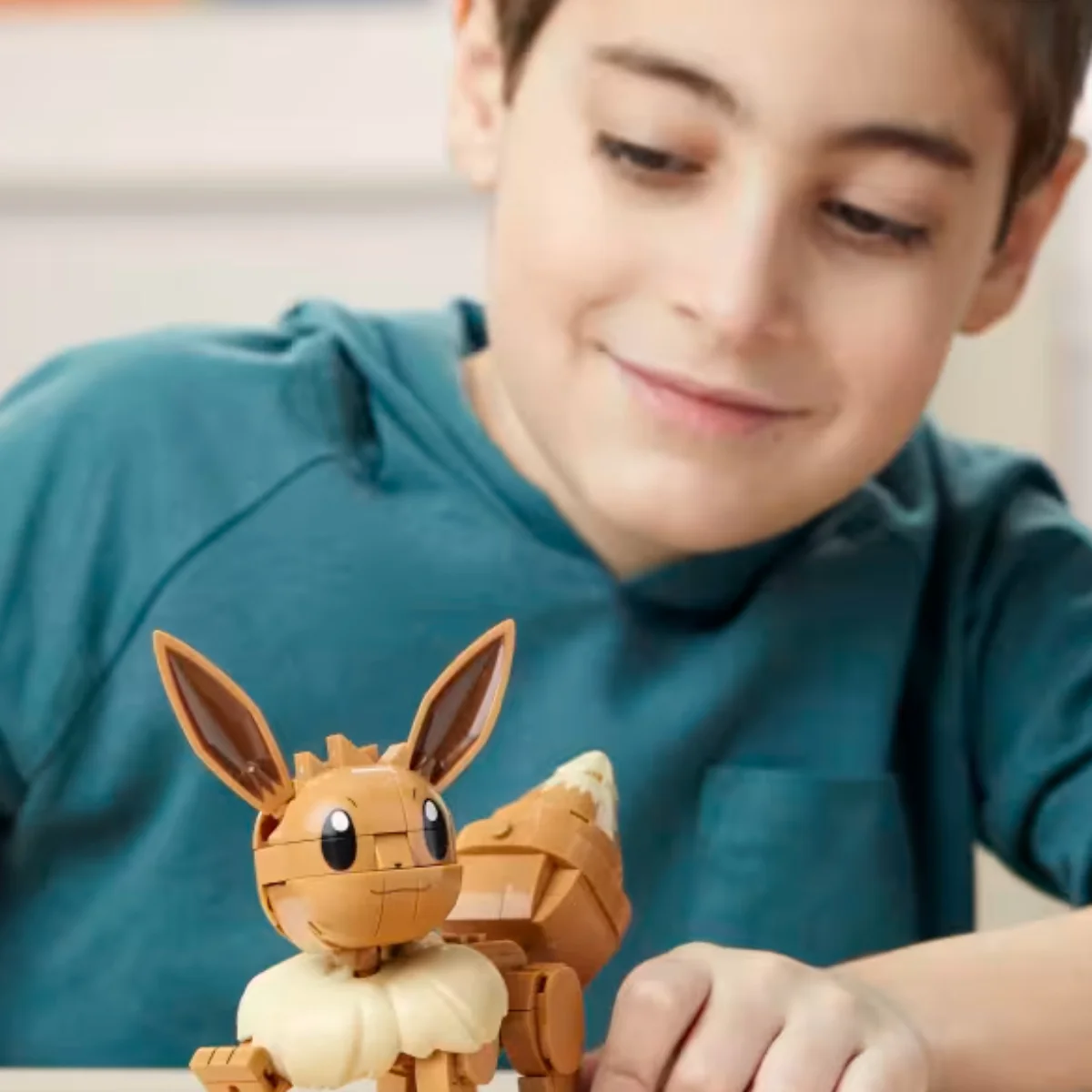Mega Pokémon Show Eevee Building Toy Set (215-Pieces) - Brown - Image 5