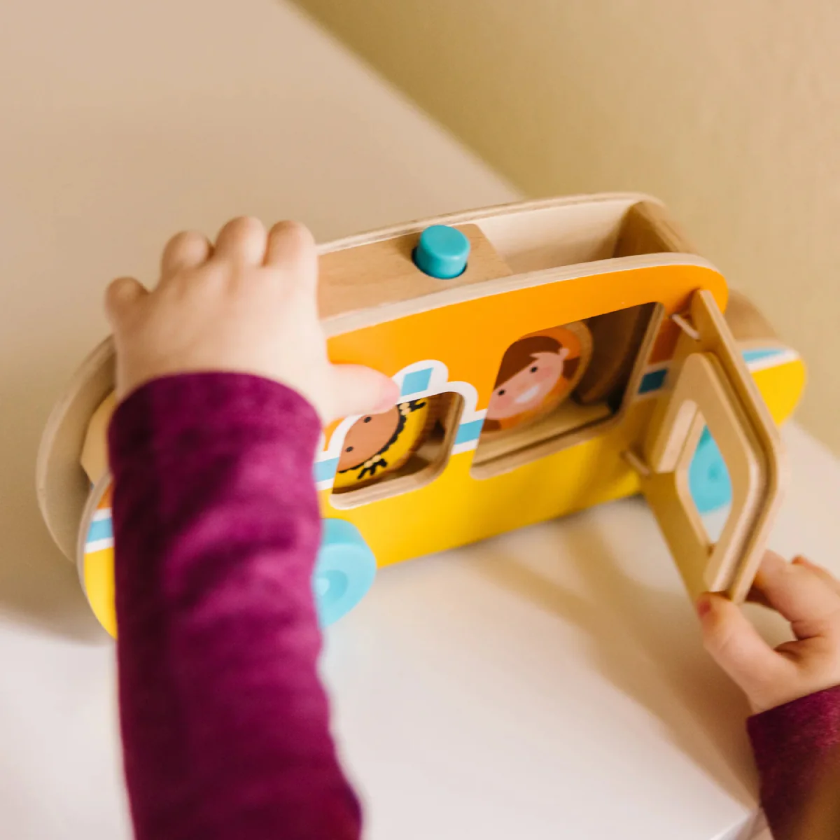 Melissa and Doug GO Tots Roll and Ride Bus (4 Pieces) - Image 8