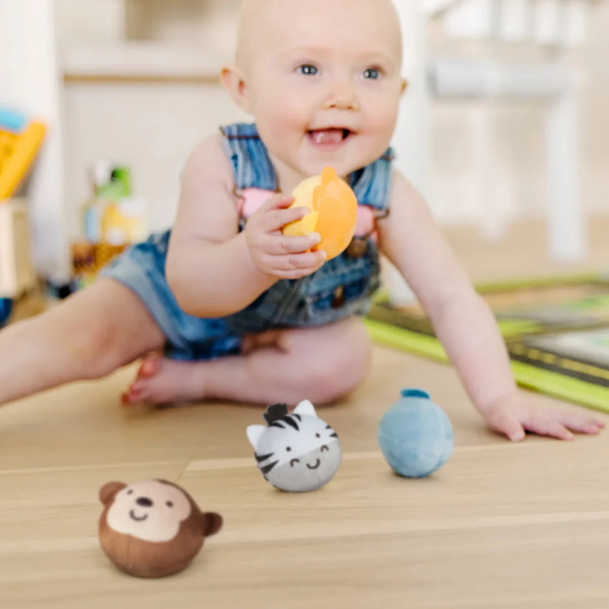 Melissa and Doug Rollables Safari Friends (4 Pieces) - Image 9