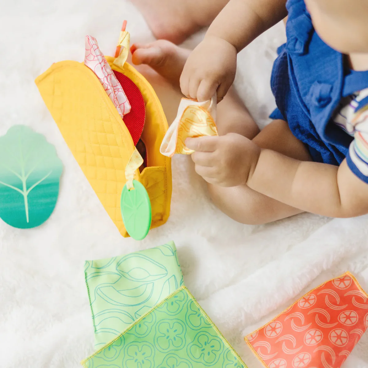 Melissa and Doug Soft Taco Fill & Spill (12 Pieces) - Image 8