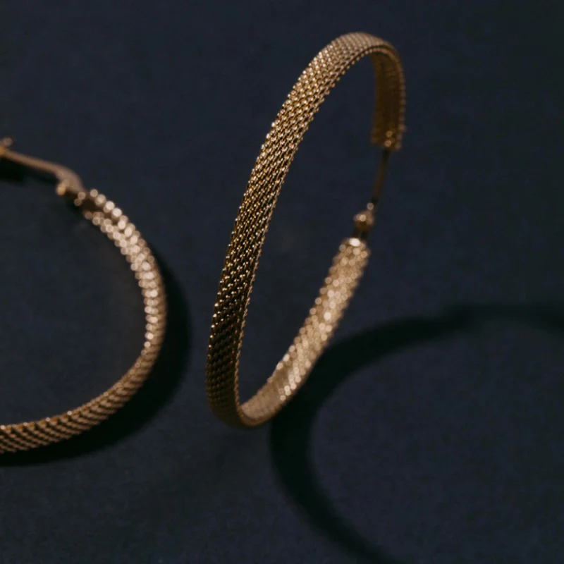 Metal Alchemist Woven Armor Hoop Earring in 925 Sterling Silver - Image 2