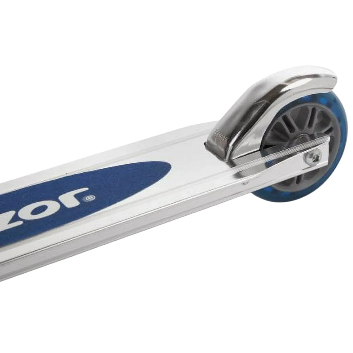 Razor A Kick Scooter with Adjustable Handlebars - Image 3