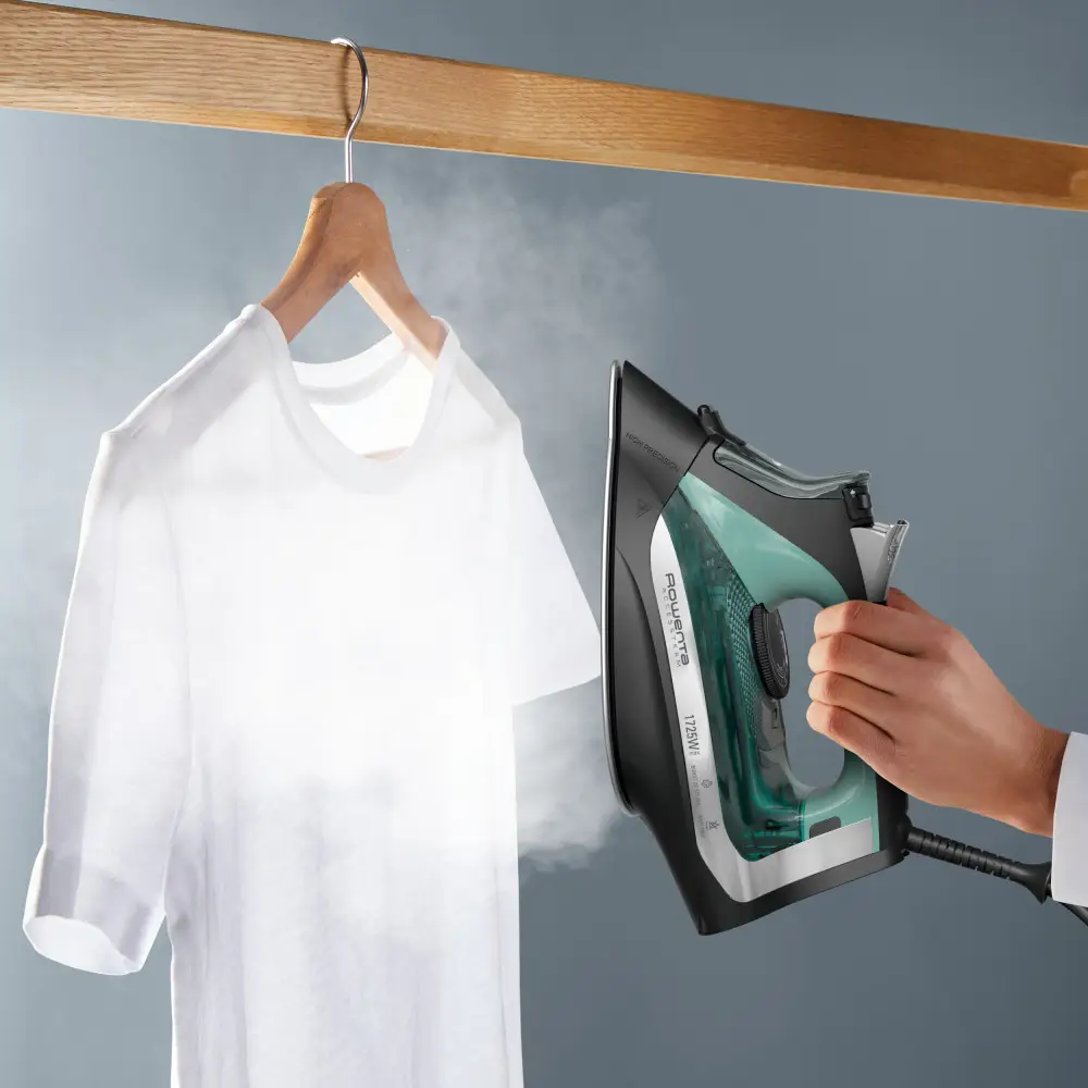 Rowenta AccessSteam Steam Iron - Image 4