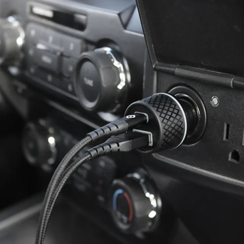 Tekya 43 Watts USB-C and USB-A Dual Port Car Charger - Black - Image 3