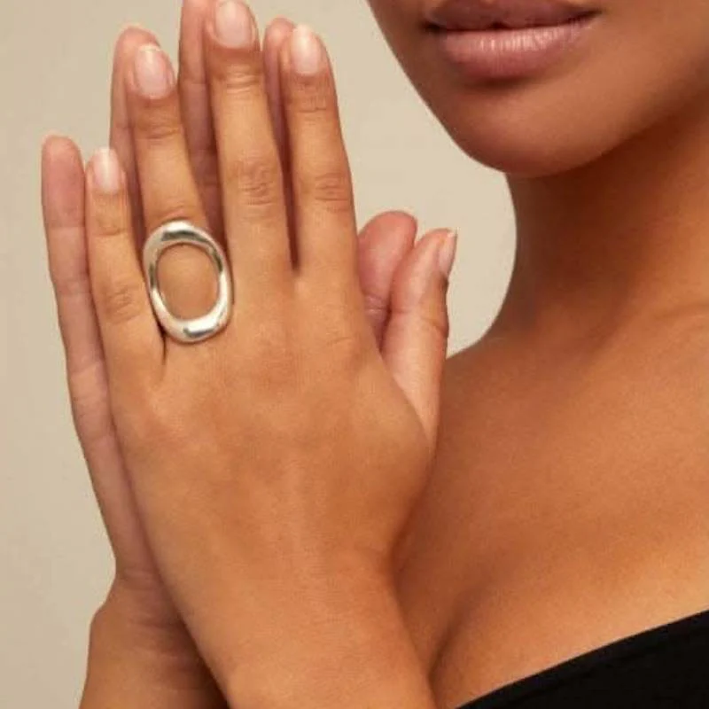 UNOde50 Grateful Women's Central Oval Ring in Metal - Image 3