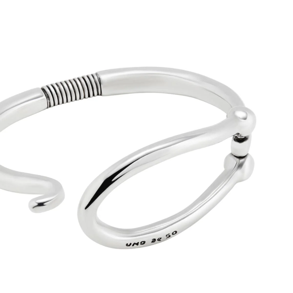 UNOde50 Youthful Unisex Medium Bangle Bracelet in Metal - Image 2