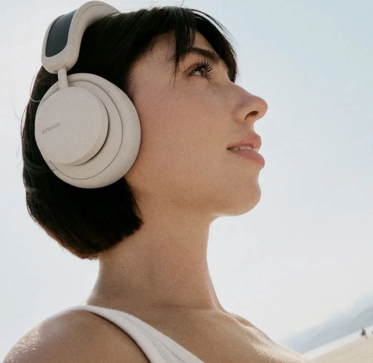 Urbanista Los Angeles Wireless Noise Canceling Self-Charging Solar Over-the-Ear Headphones - Image 22
