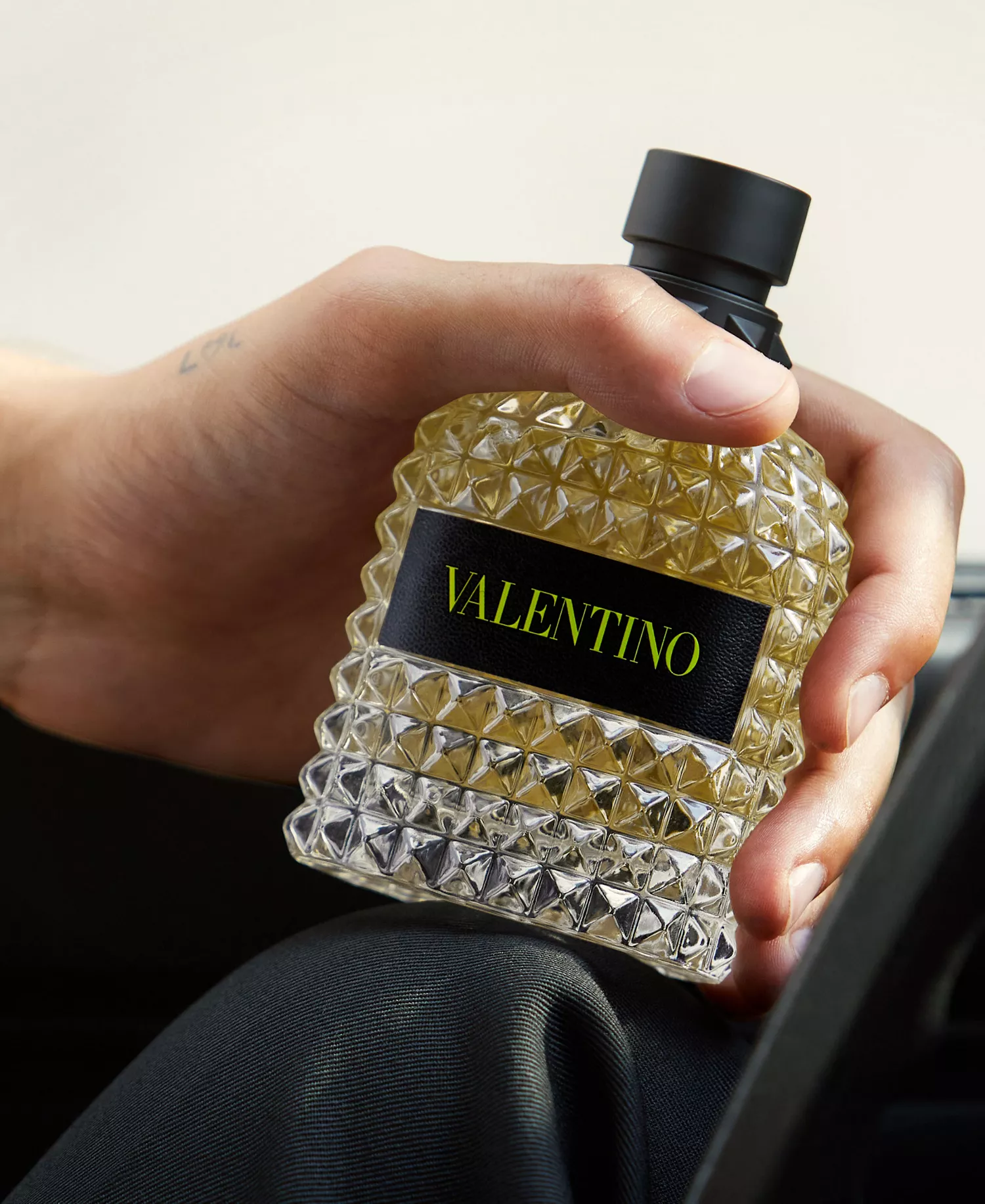 Valentino Uomo Born in Roma Yellow Dream Eau de Toilette Spray, 3.4-oz. - Image 4