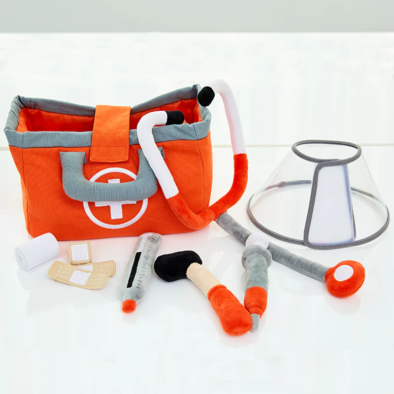 Wonder & Wise Pretend Play Doctor and Vet Set - Image 2